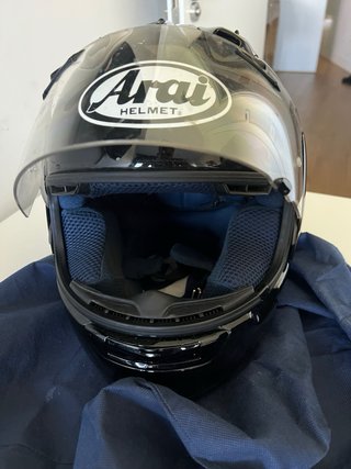 Casco de moto con visera
