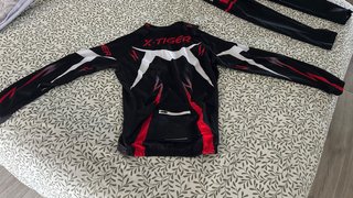 Conjunto Ciclismo X-Tiger Negro/Rojo talla M