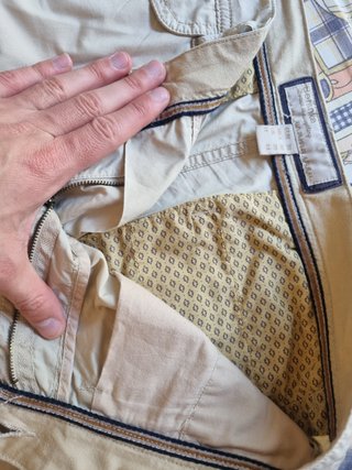 Pantalón corto Bershka beige