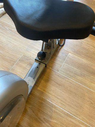 Bici estática sentada con respaldo
