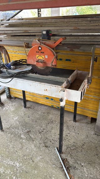 Mesa de corte cerámica M.Z. IMER