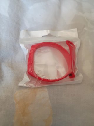 Funda protectora roja para AirPods nuevo