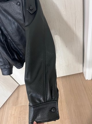Cazadora Zara Negra Cuero Talla XS Sin Usar