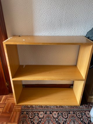 Estantería de madera