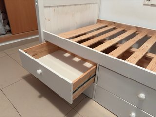 Cama 90 con somier y cajonera