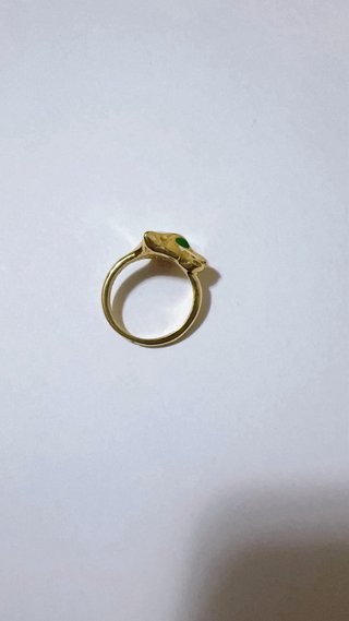 Anello in oro 18kt 750 a forma di testa di pantera