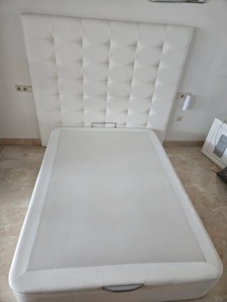 Canapé y cabecero polipiel blanco
