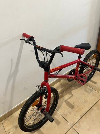 Bici BMX Roja