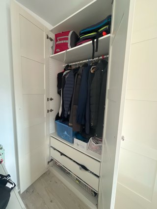 Armario y cómoda blancos de ikea en buen estado