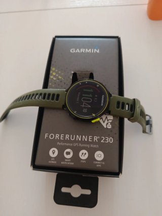 Reloj Garmin Forerunner 235 GPS