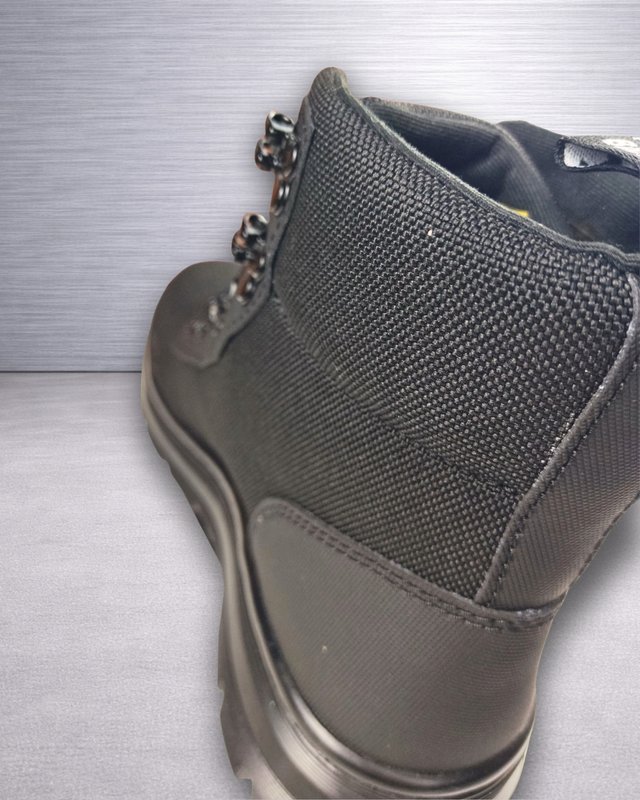 Dr. Martens Combs W Negras T.38 Mujer botas nuevas
