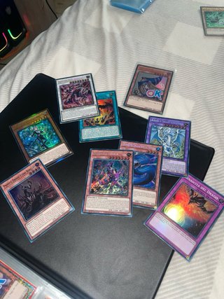 90 Carte Yu-Gi-Oh olografiche. Collezione Rarità V