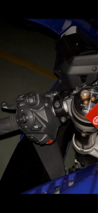 Yamaha R9 Azul 2026