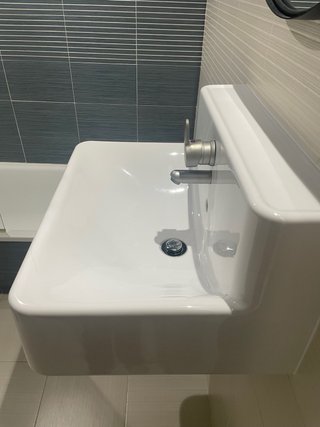Lavabo colgante blanco
