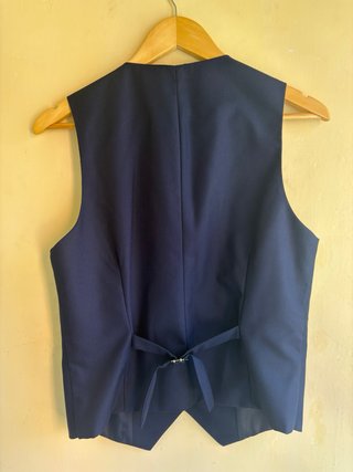 Traje de graduación azul