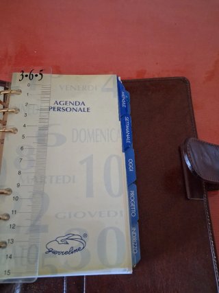 Agenda portadocumenti vera pelle