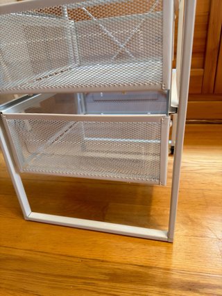 Mesa auxiliar metálica Ikea blanca