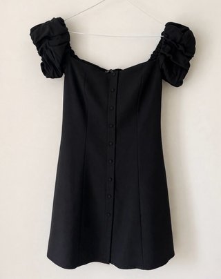 Vestido Zara negro escote bandeau