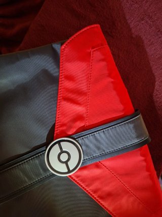 Mochila Pokémon Negra y Roja