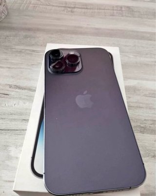 iPhone 14 Pro Viola