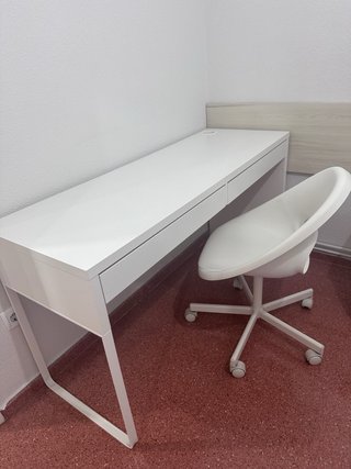 Escritorio blanco moderno
