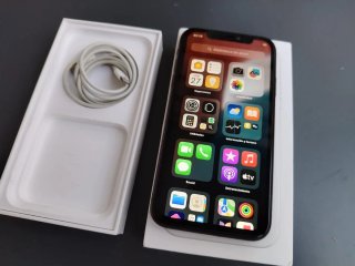 iPhone 11 64GB Nero/Bianco