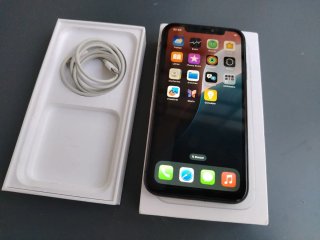iPhone 11 64GB Nero/Bianco