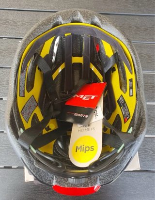 Casco MET Manta MIPS M Nuevo