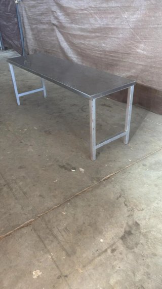 Mesa de acero inoxidable