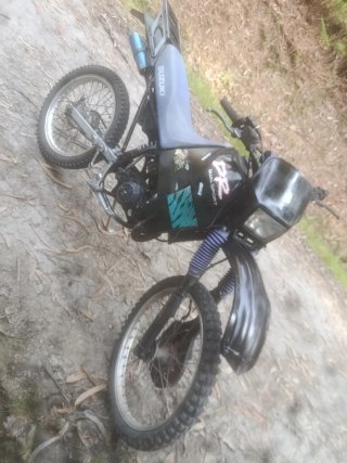 Suzuki DR Big 50 Enduro Moto