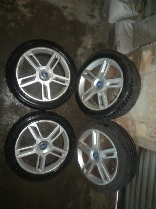 Ruedas 225/45 r17 con llantas de aleacion