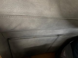Sofá modular gris. Forrado con tela antimascotas