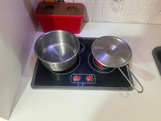 Cocina de madera para niños