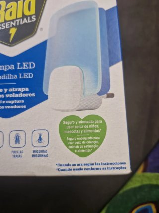 4 Trampas LED Raid Atrae y Atrapa Insectos Volador