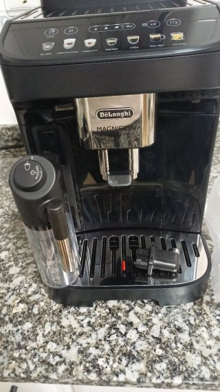 Cafetera DeLonghi Magnifica Evo