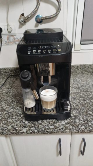 Cafetera DeLonghi Magnifica Evo