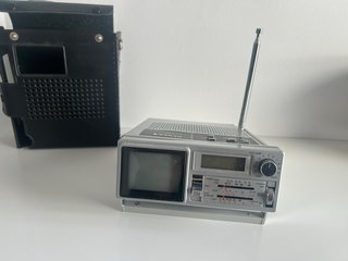 Radio TV Despertador Pilas/Corriente Tv analogica