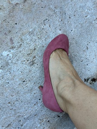 Zapatos rosas imitando ante pero de telatacón bajo