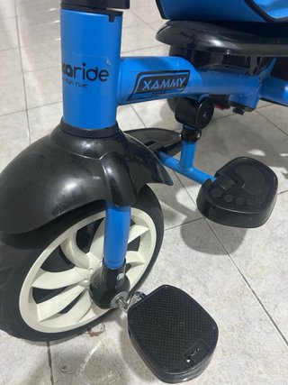 Triciclo Xammy para aprender a pedalear