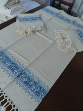 3 Asciugamani Lino Ricamati Blu 105x57 cm