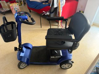 Scooter movilidad reducida azul