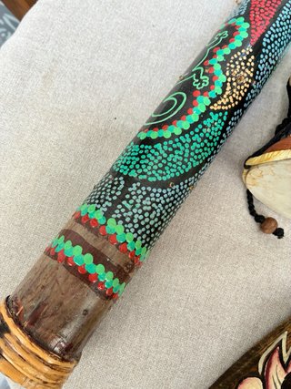 Timbal, palo de lluvia y Máscara de Madera