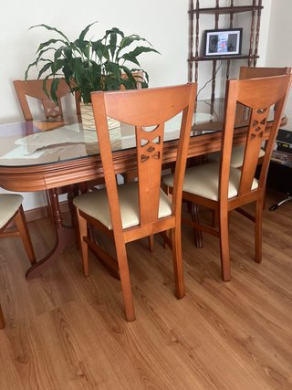 Mesa comedor y 6 sillas madera y cristal