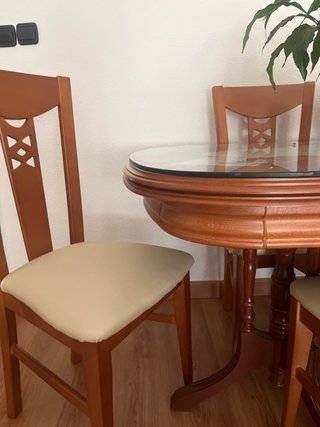 Mesa comedor y 6 sillas madera y cristal