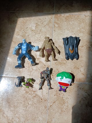 Lote 7 figuras promocionales sobre todo Mc Donalds
