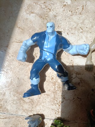 Lote 7 figuras promocionales sobre todo Mc Donalds
