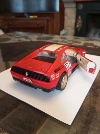 1:18 FERRARI 348 TB
