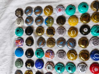 100 Chapas de Cava Variadas