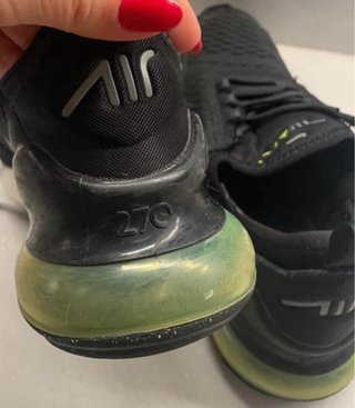 Nike Air 270 Nero e Verde.