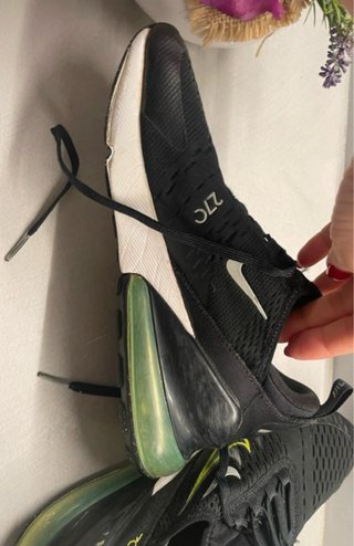 Nike Air 270 Nero e Verde.